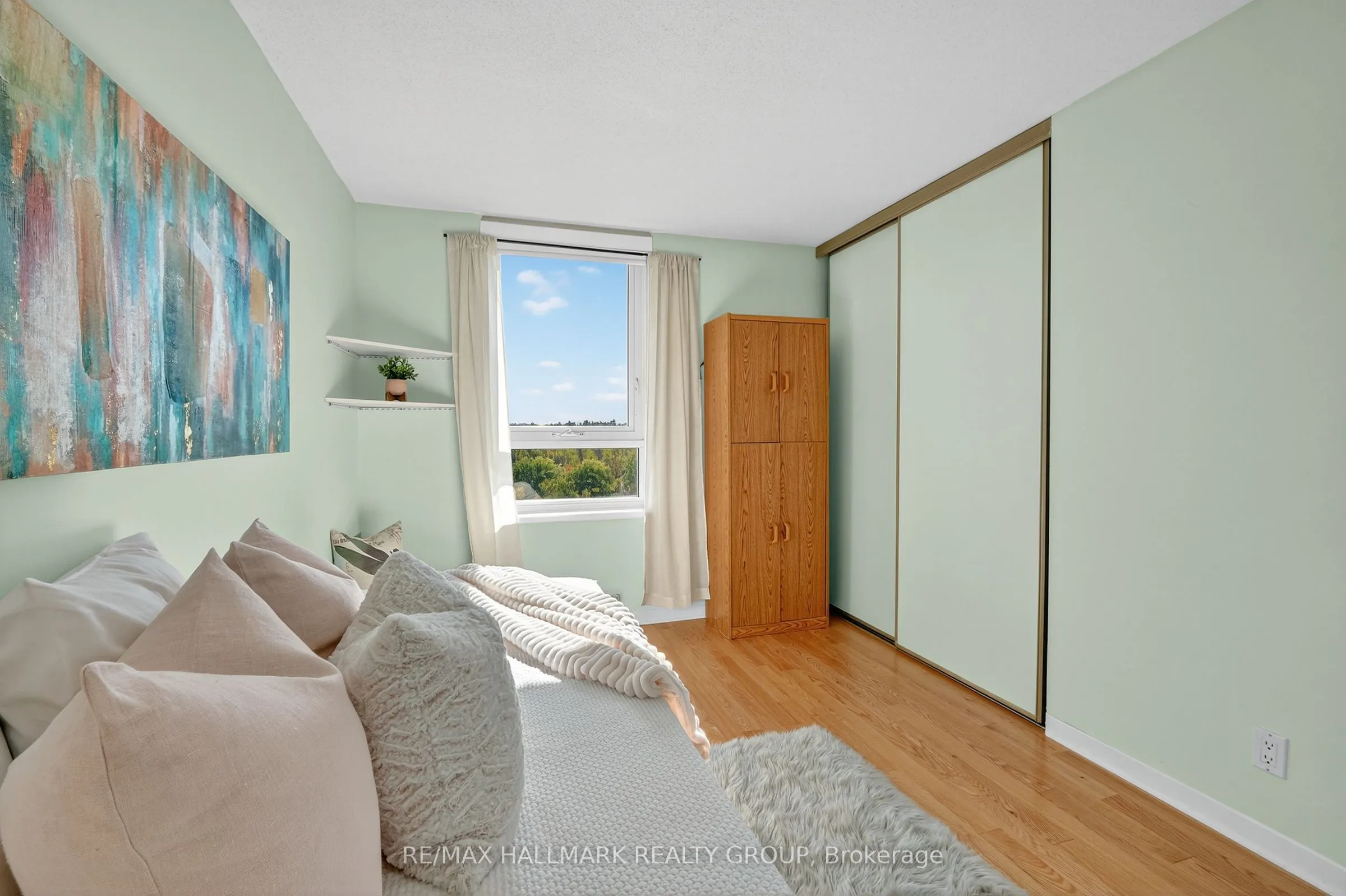 80 Sandcastle Drive, #1207