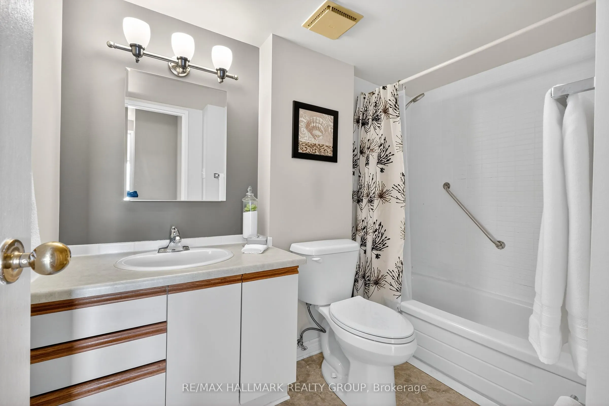 80 Sandcastle Drive, #1207