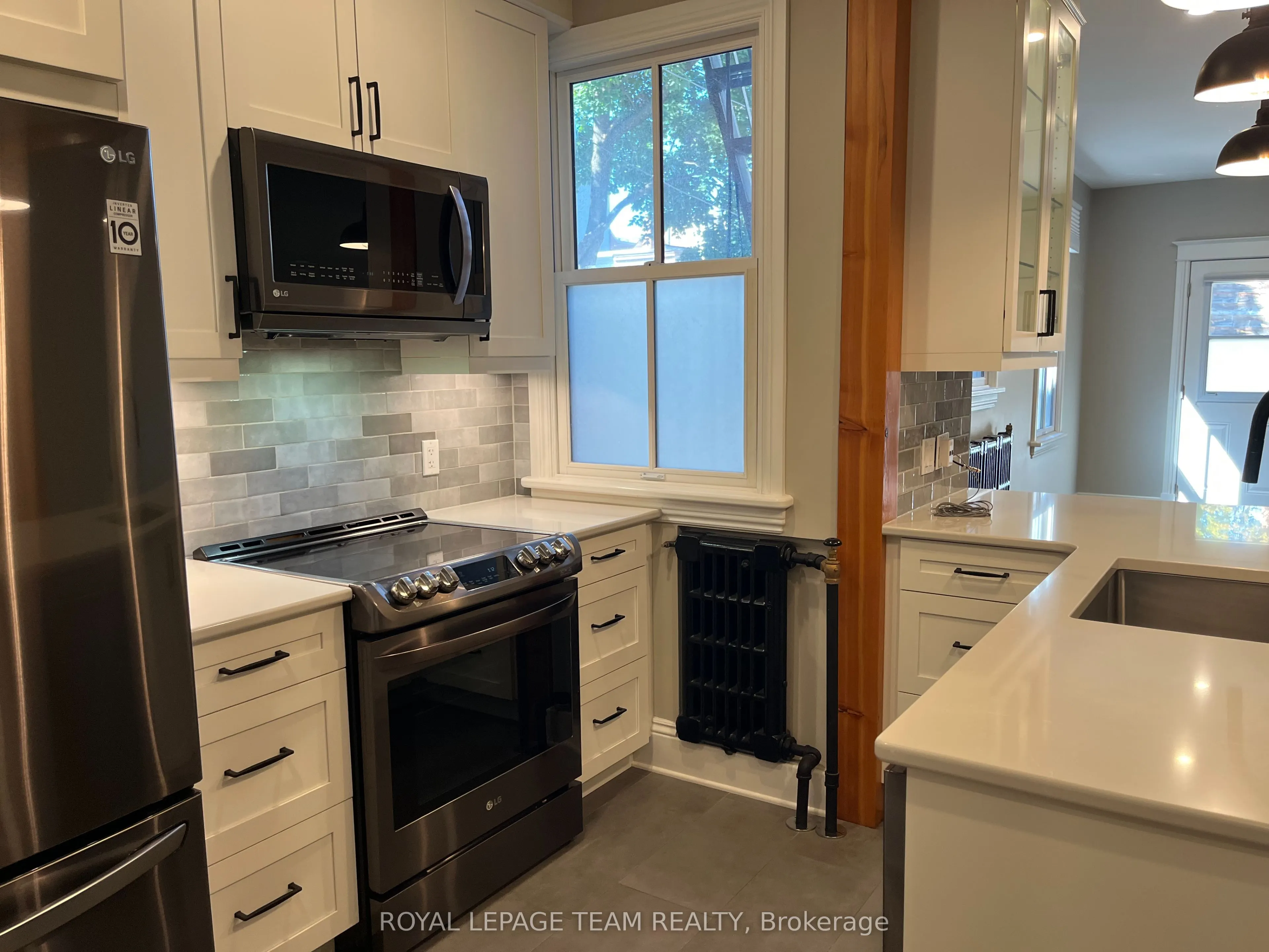 75 Cathcart Street, #1