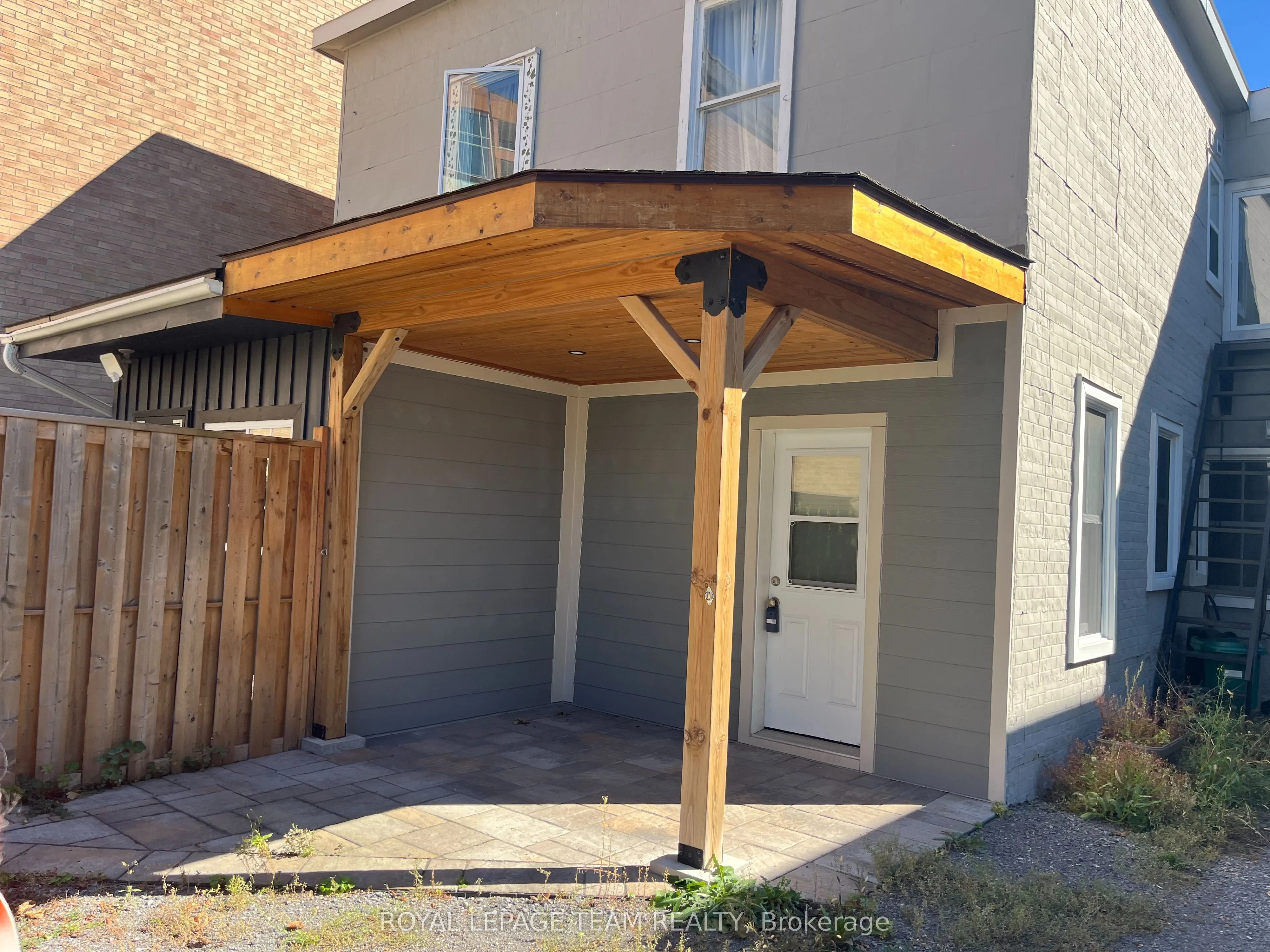 75 Cathcart Street, #1
