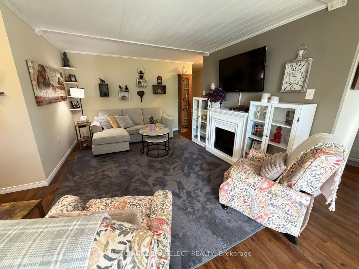 1104 JALNA Boulevard, #104