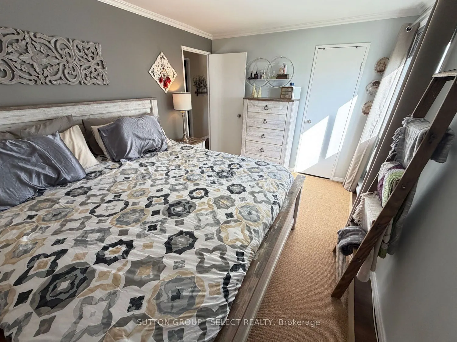 1104 JALNA Boulevard, #104
