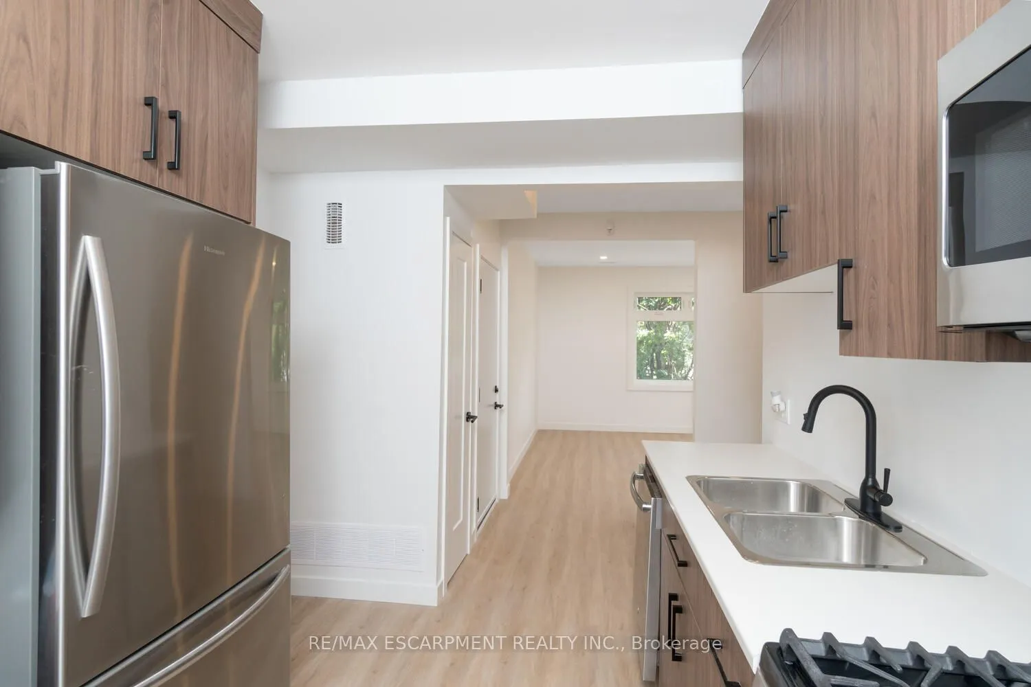 127 Victoria Avenue S, #6