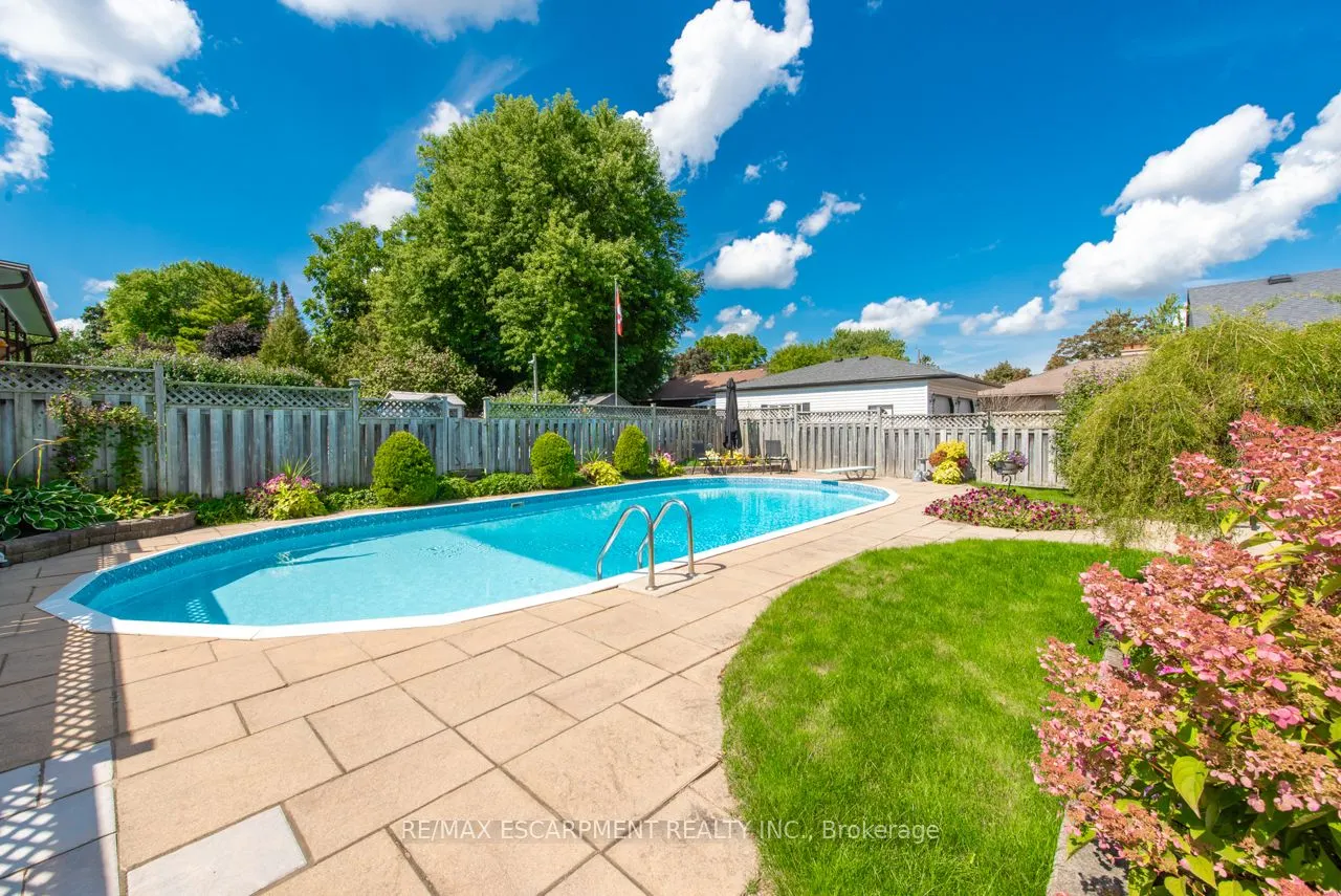 97 Ellis Crescent S