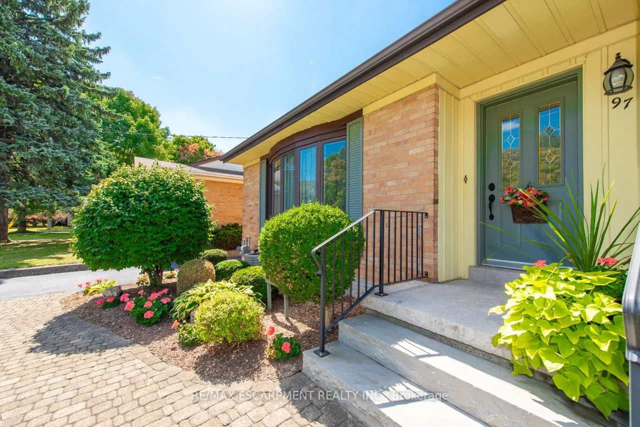 97 Ellis Crescent S