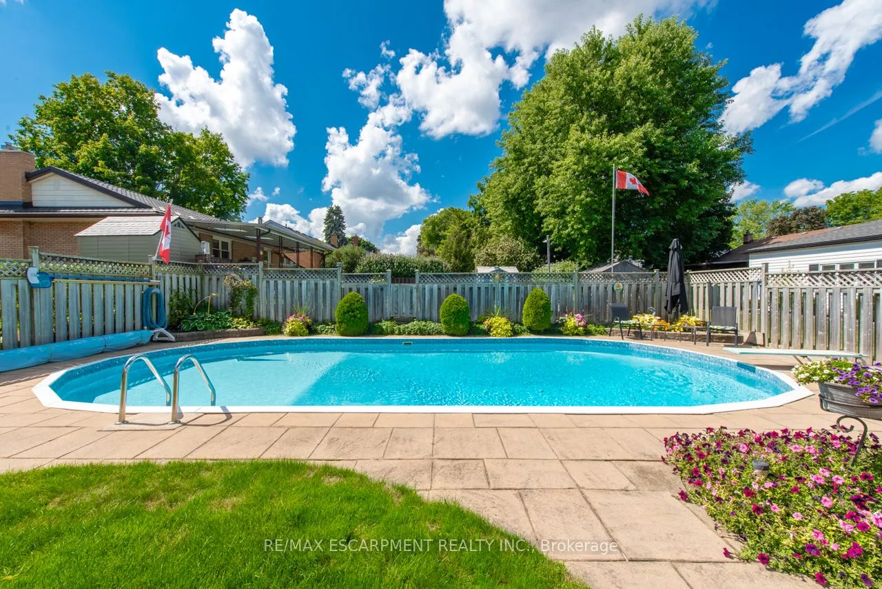 97 Ellis Crescent S