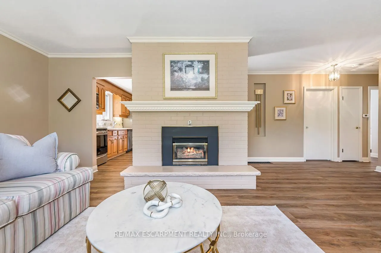 97 Ellis Crescent S