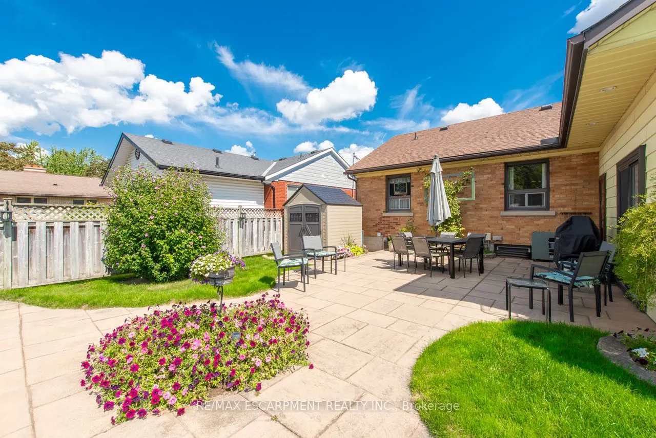 97 Ellis Crescent S