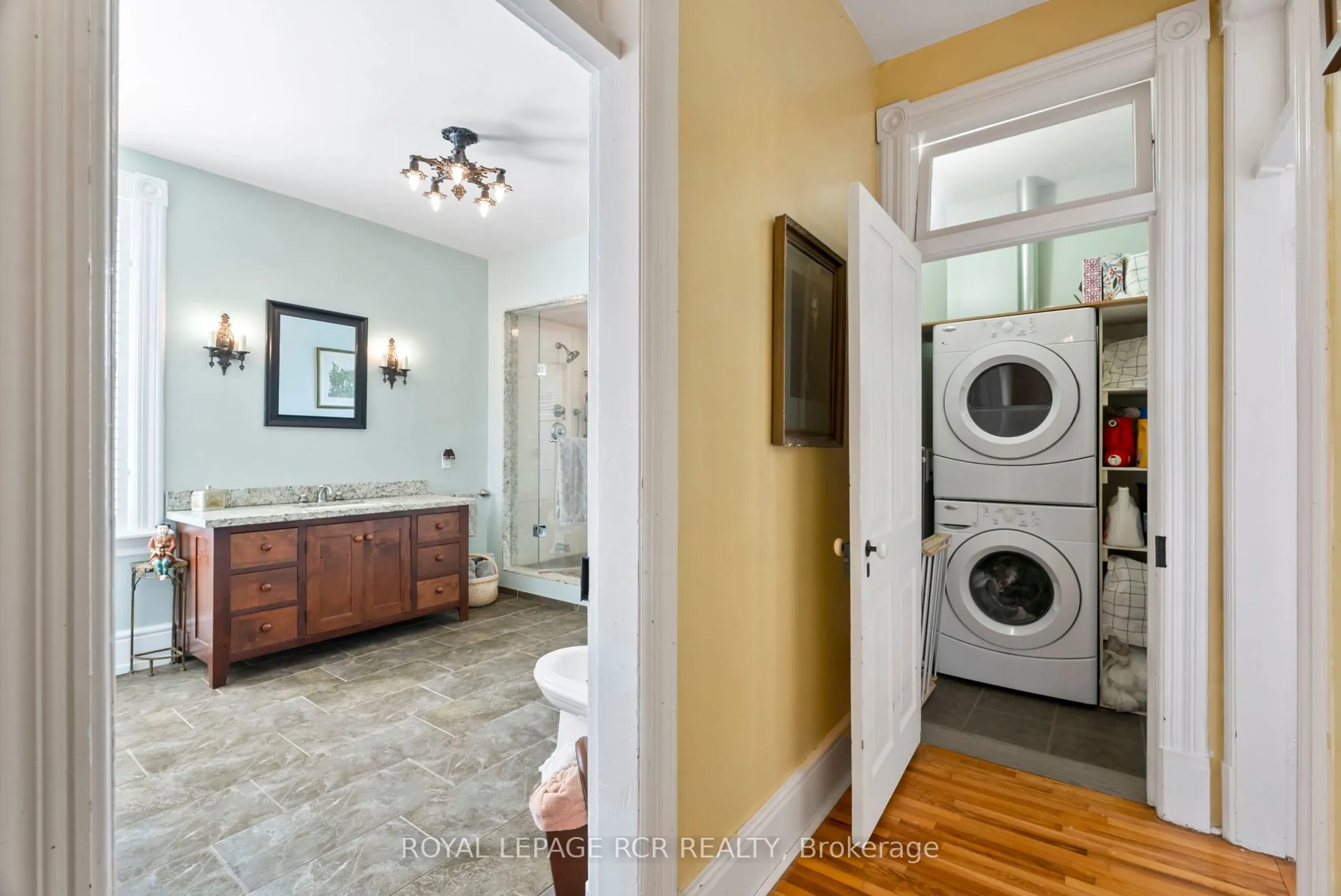 152 2nd Avenue SW