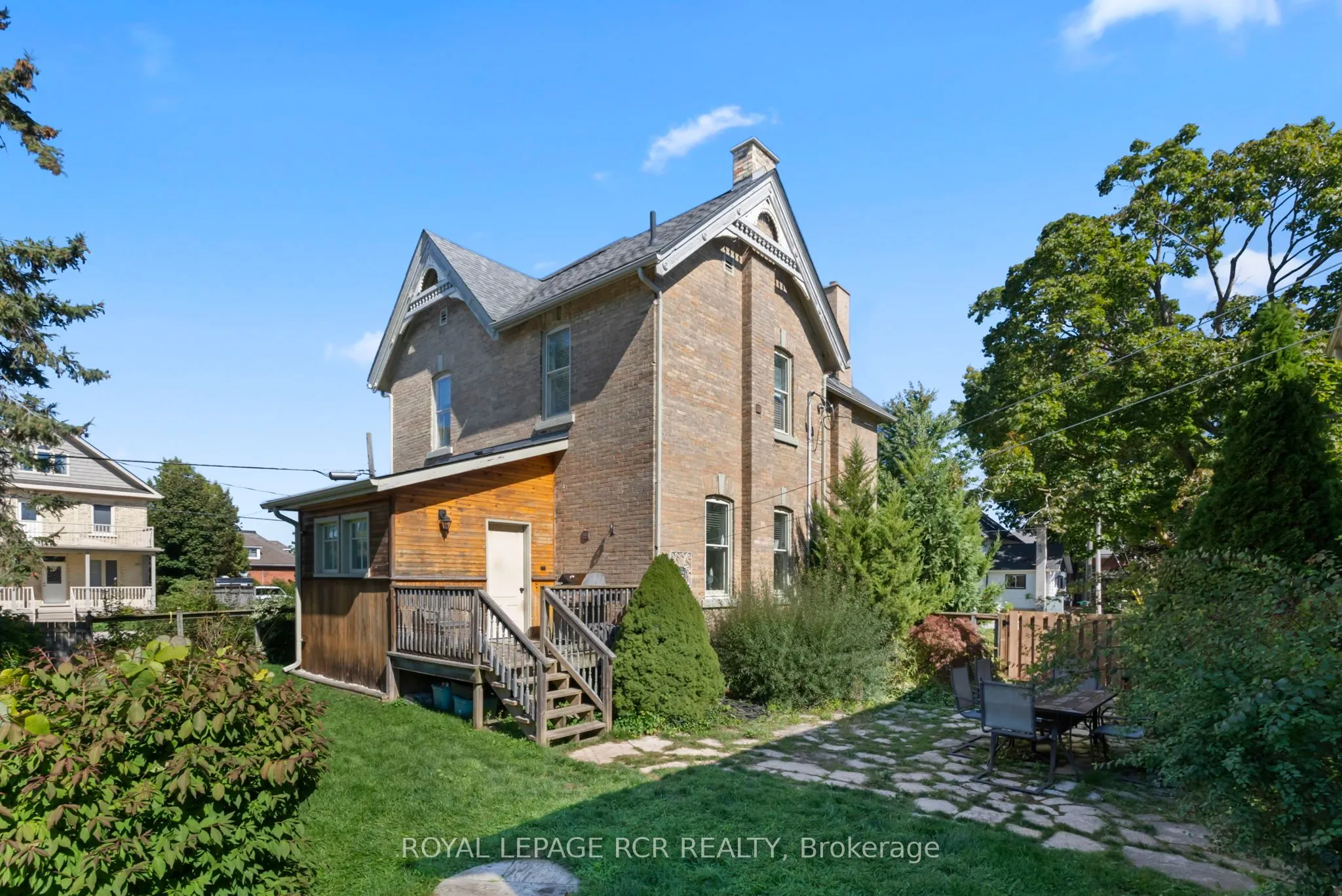 152 2nd Avenue SW