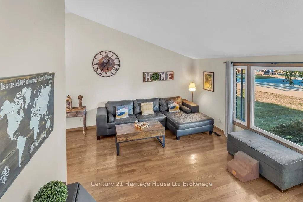 4 Demeyere Avenue