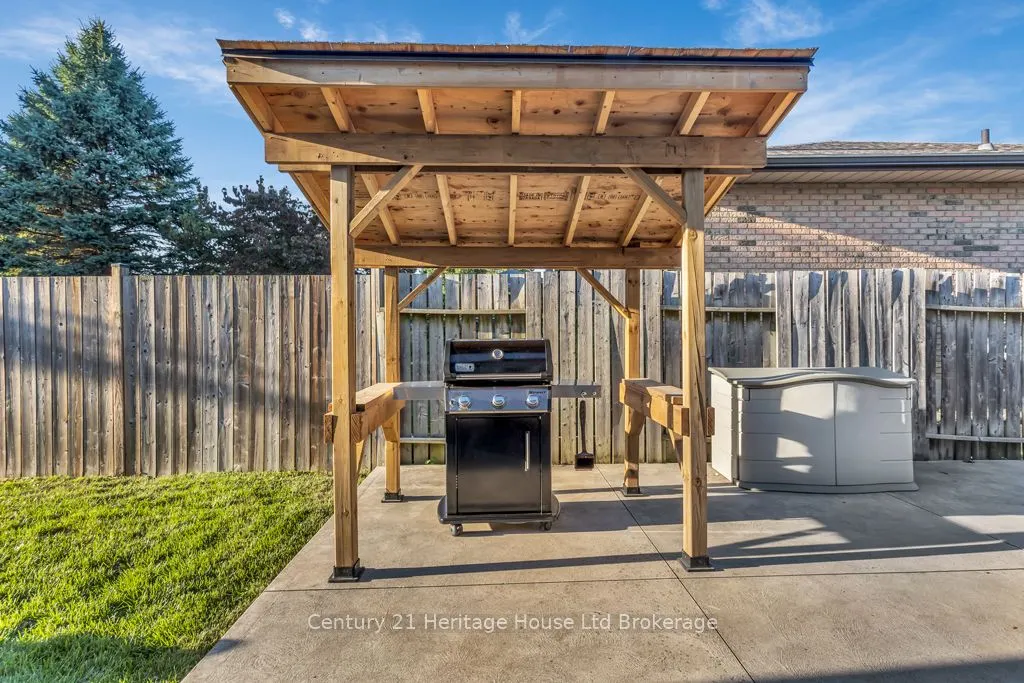 4 Demeyere Avenue