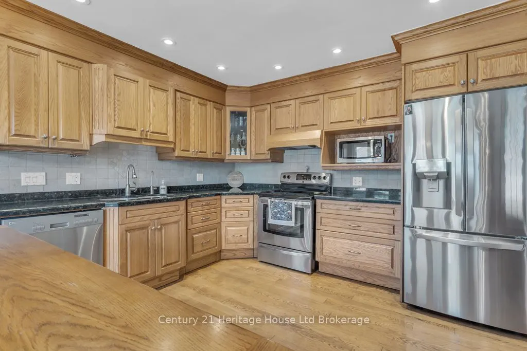 4 Demeyere Avenue