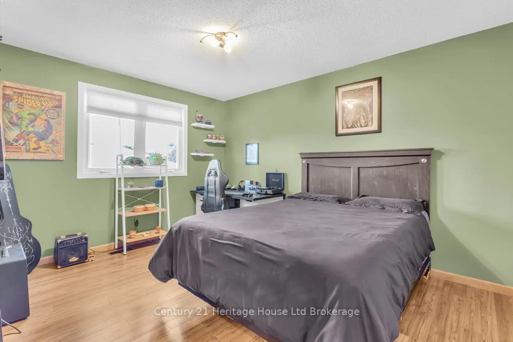 4 Demeyere Avenue