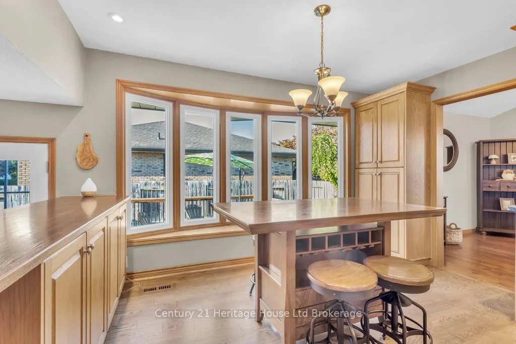 4 Demeyere Avenue