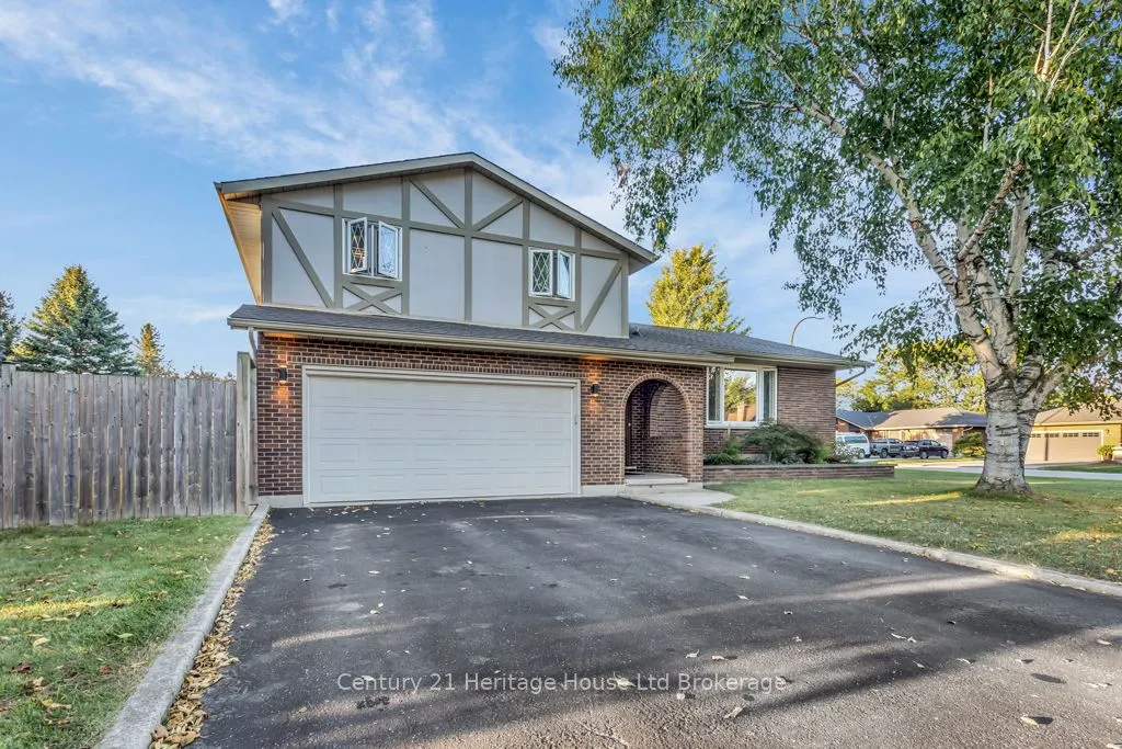 4 Demeyere Avenue