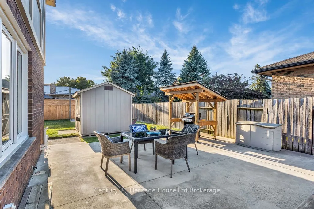 4 Demeyere Avenue