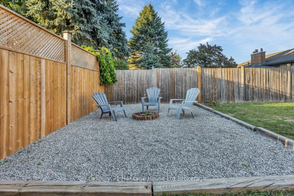 4 Demeyere Avenue