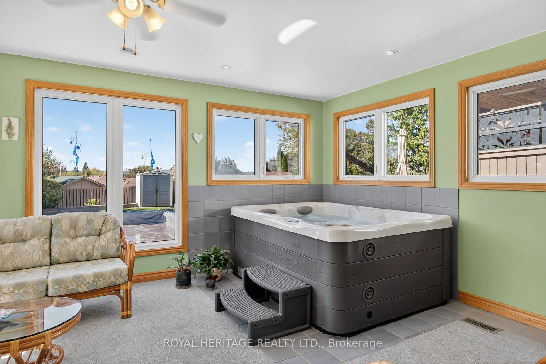 29 Rideau Crescent