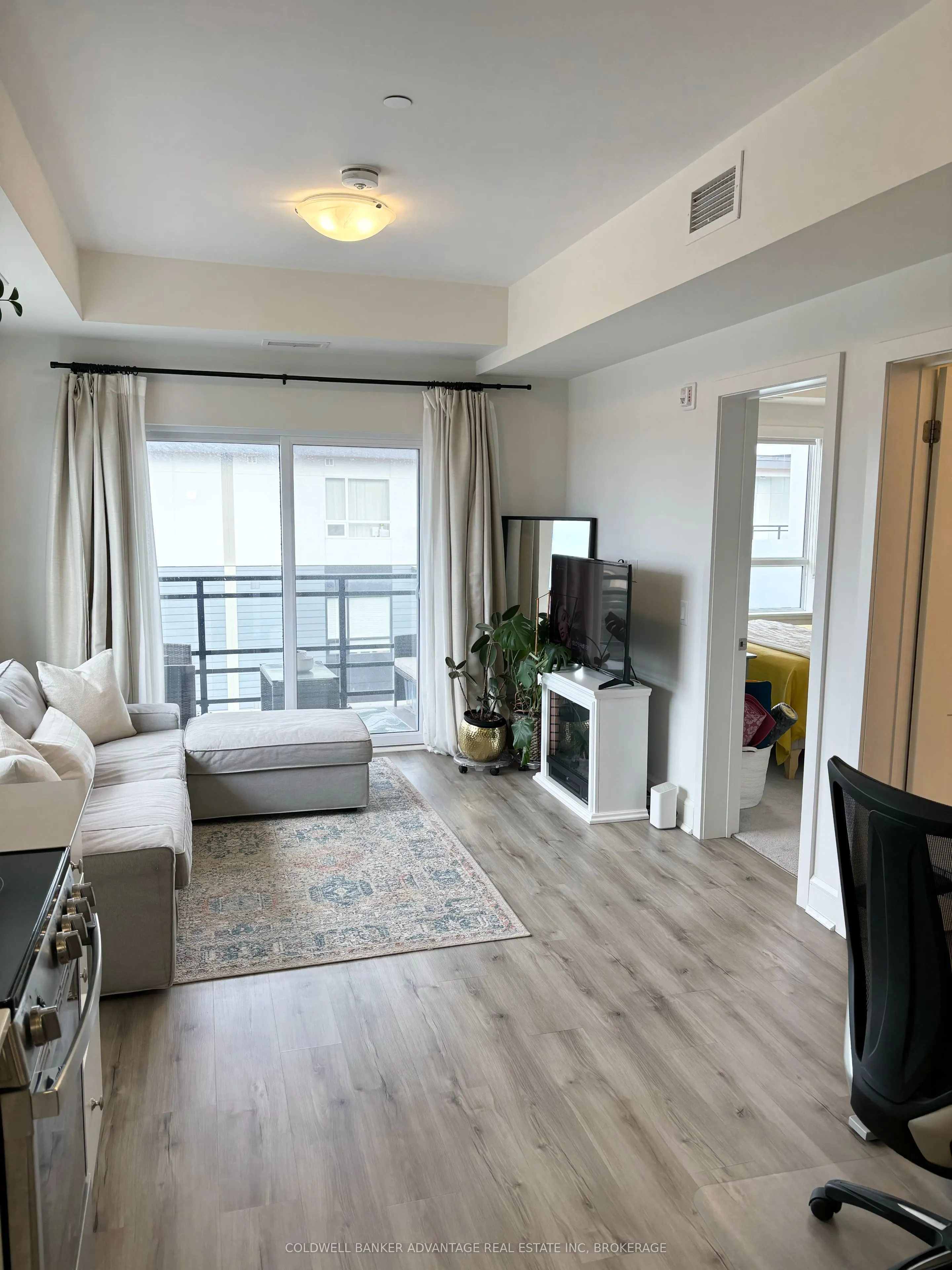 243 NORTHFIELD Drive, #612