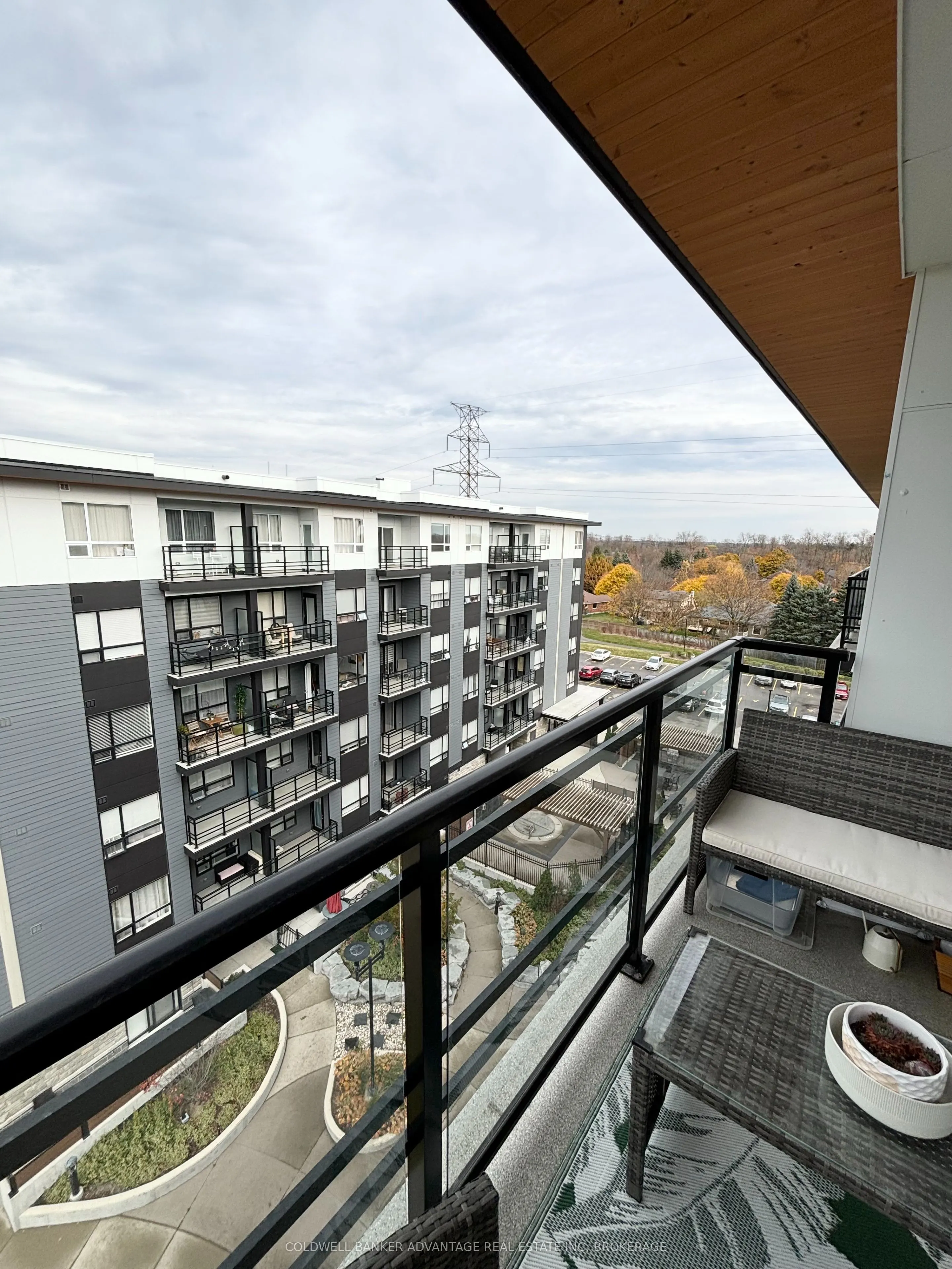 243 NORTHFIELD Drive, #612