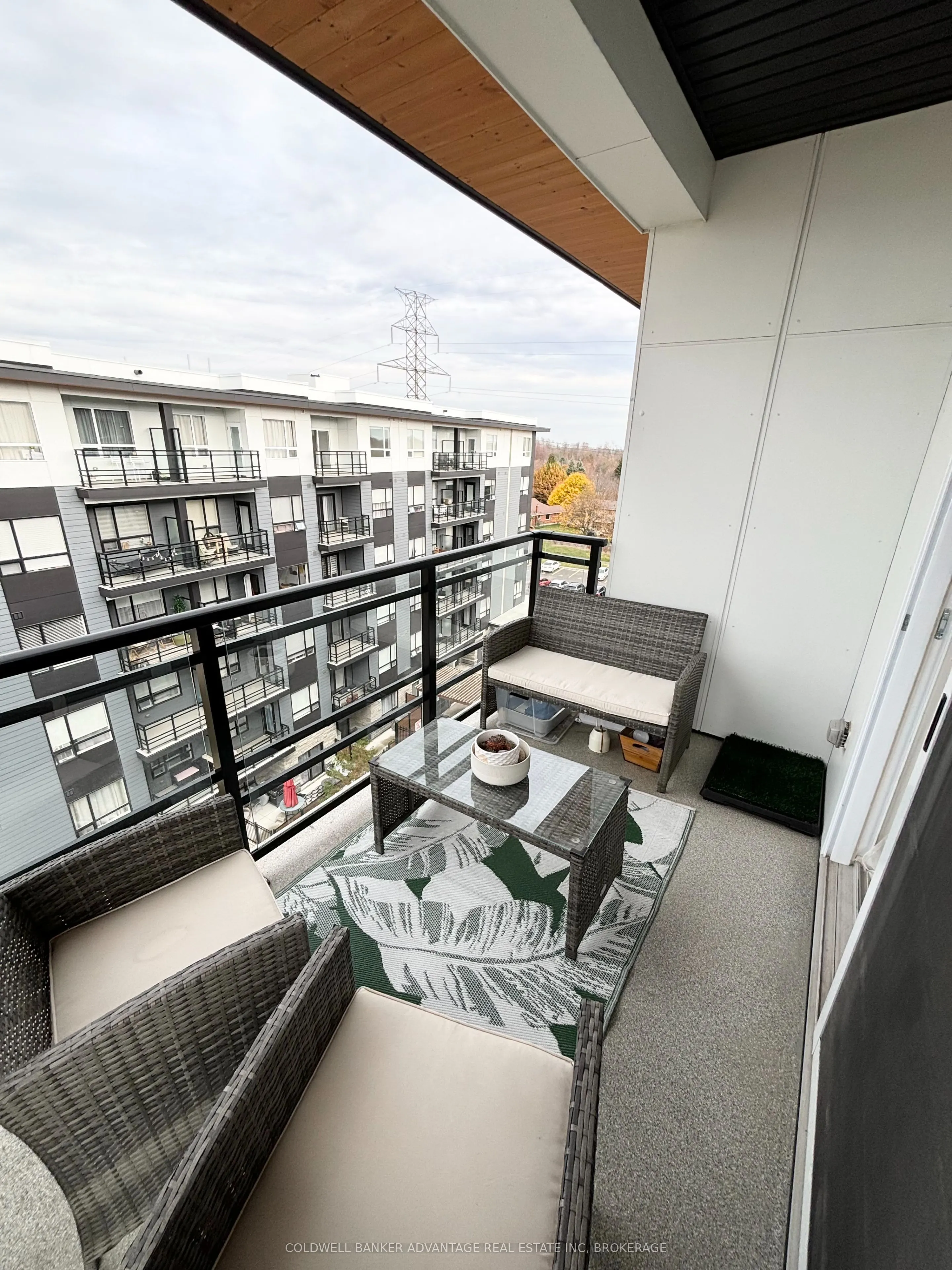 243 NORTHFIELD Drive, #612