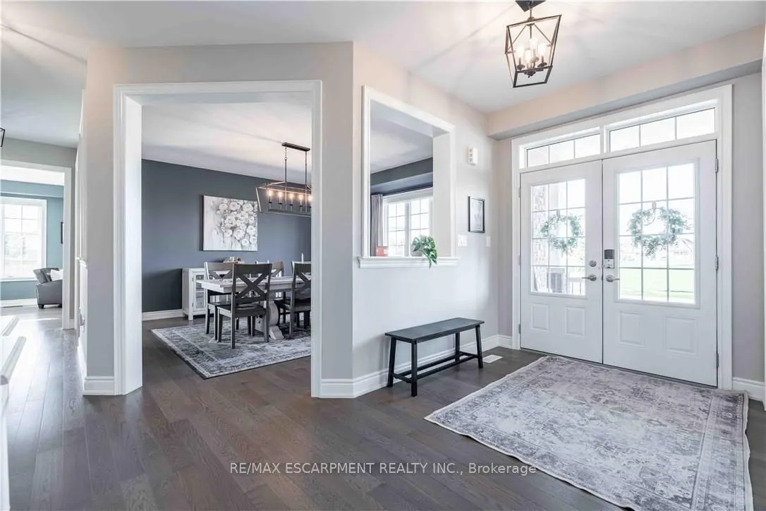 253 Kinsman Drive
