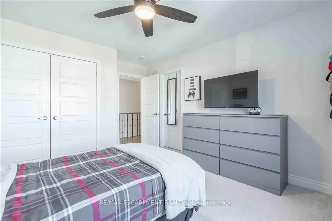 253 Kinsman Drive