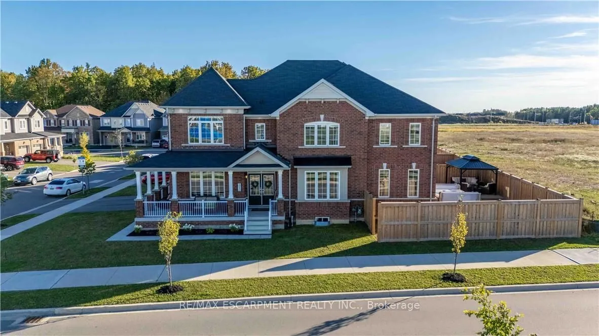 253 Kinsman Drive