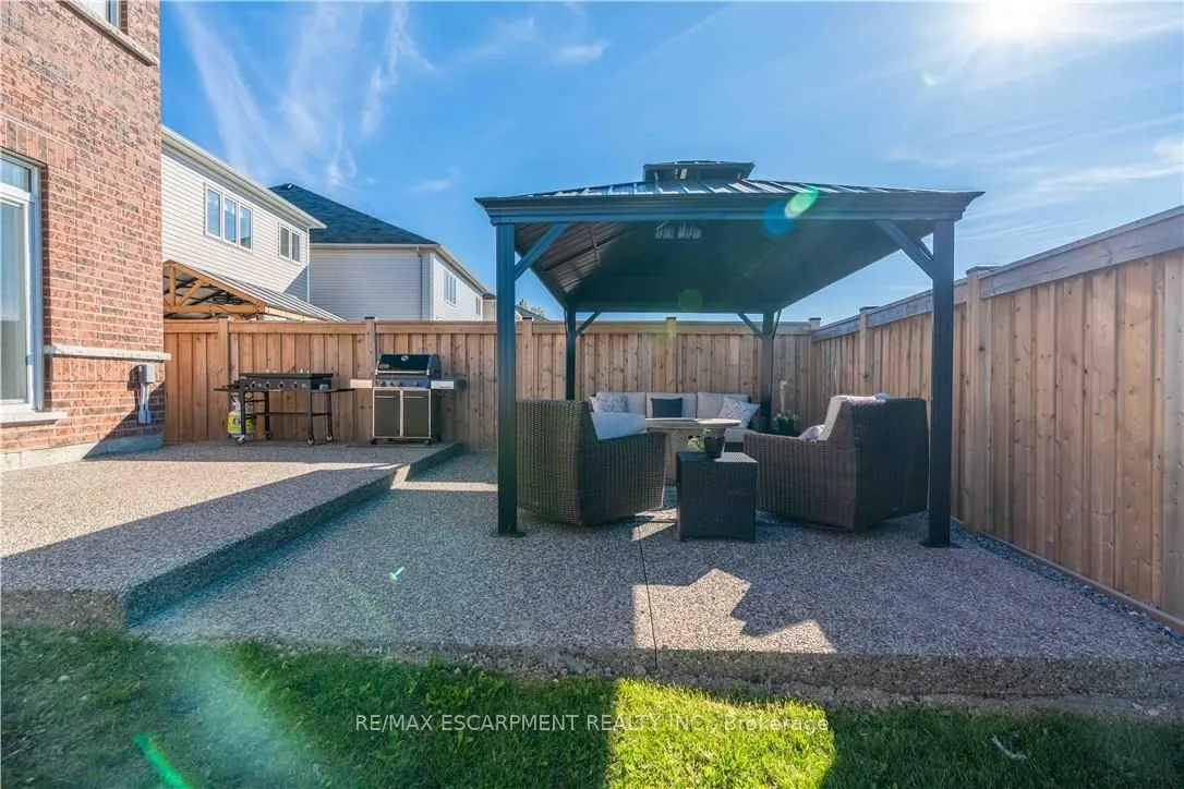 253 Kinsman Drive