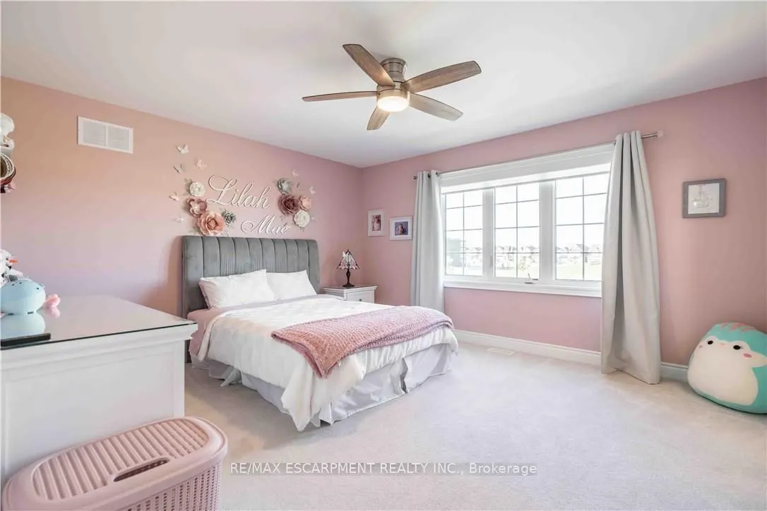 253 Kinsman Drive