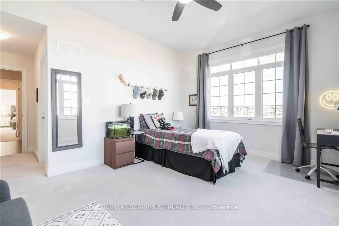 253 Kinsman Drive