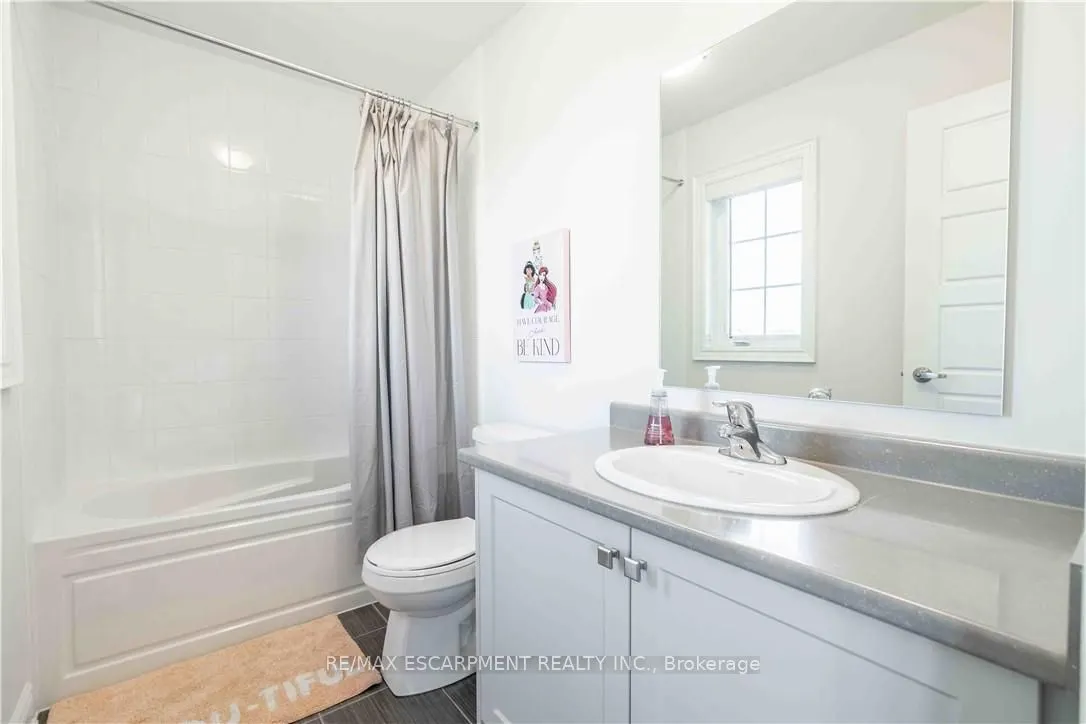 253 Kinsman Drive