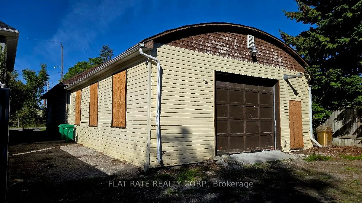 106 STEWART Street