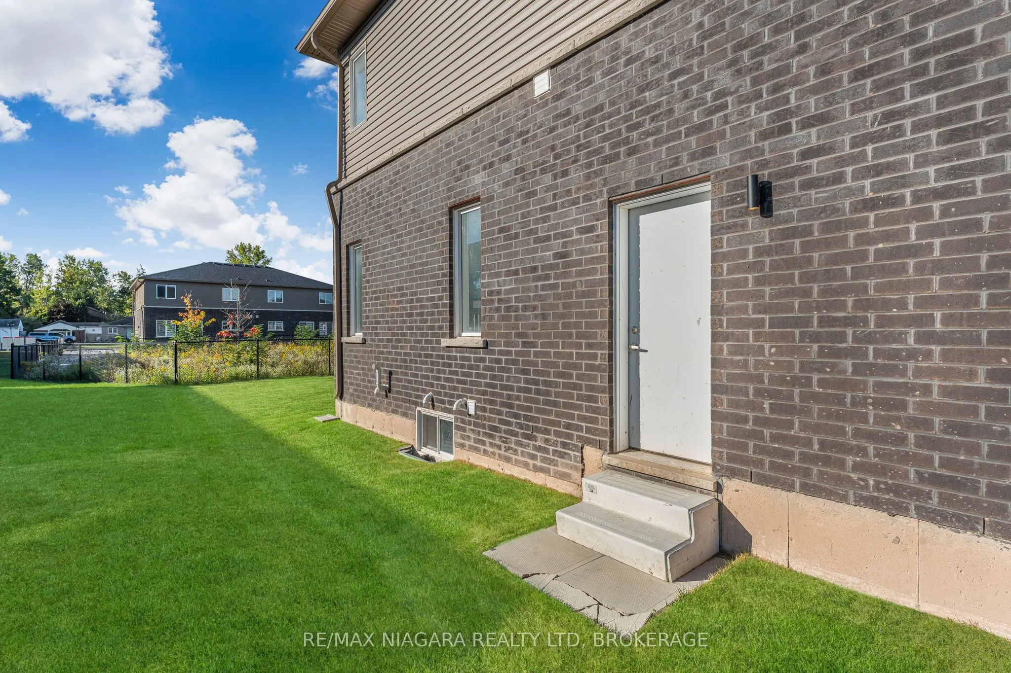 3219 DOMINION Road