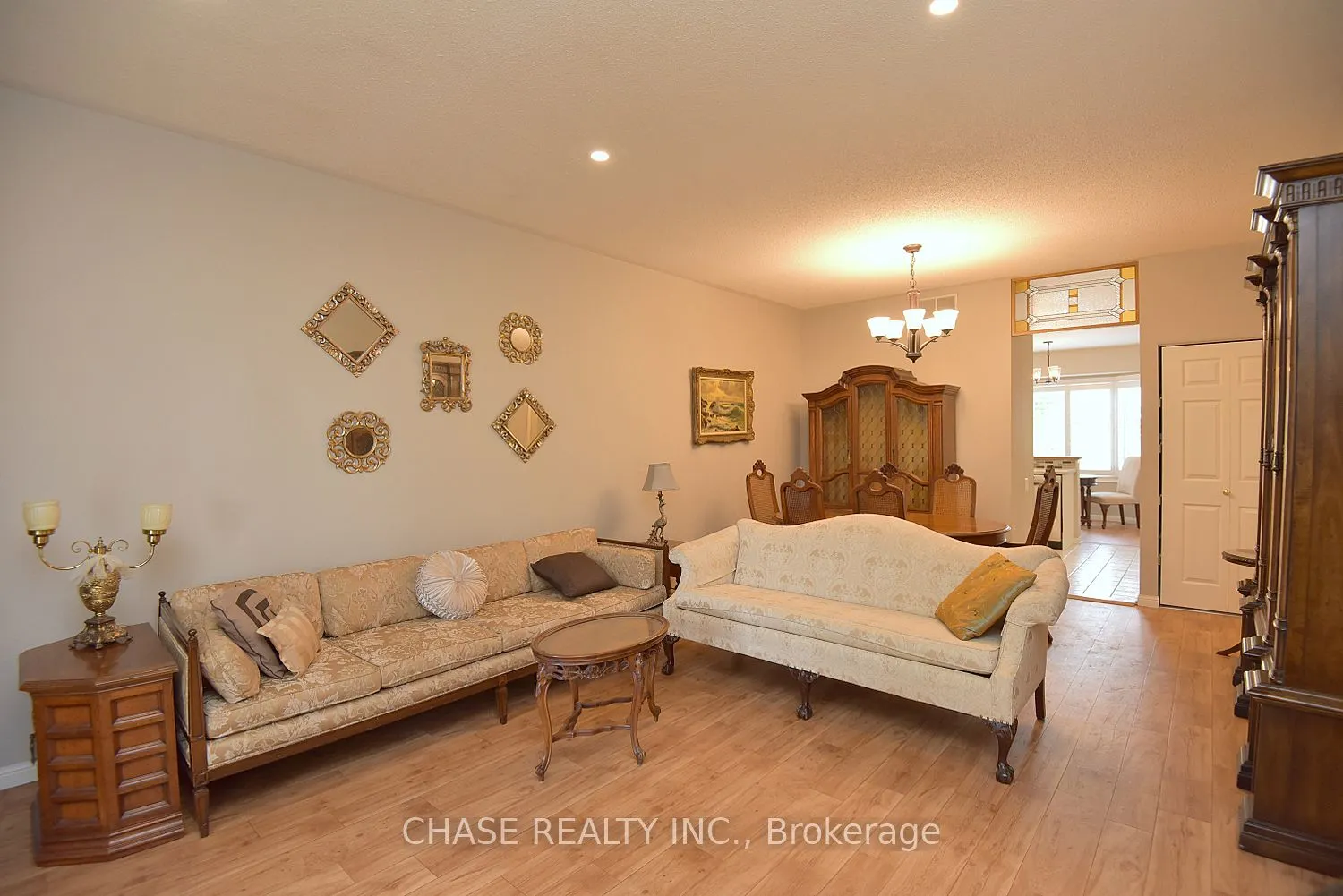 157 Silverbirch Boulevard, #12