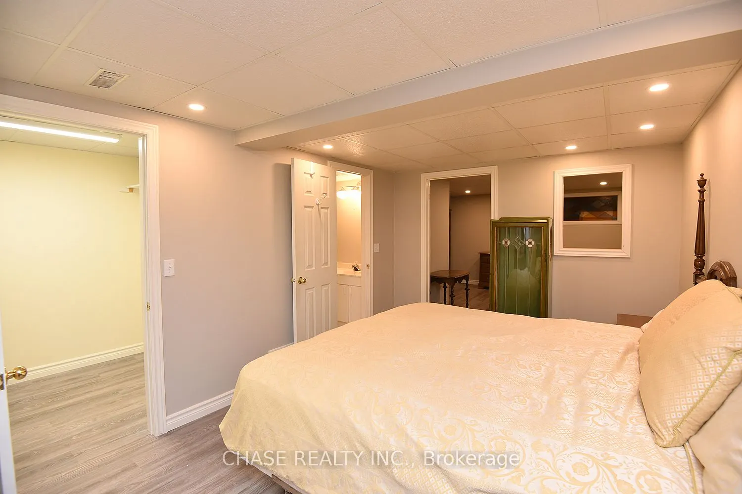157 Silverbirch Boulevard, #12