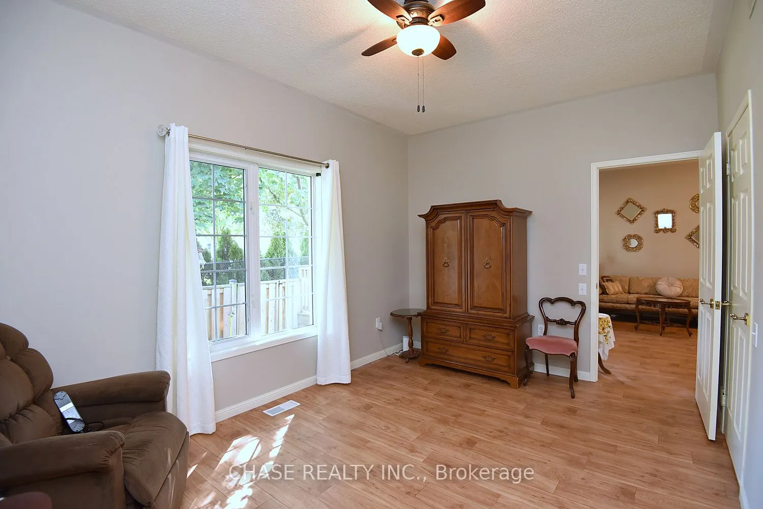 157 Silverbirch Boulevard, #12