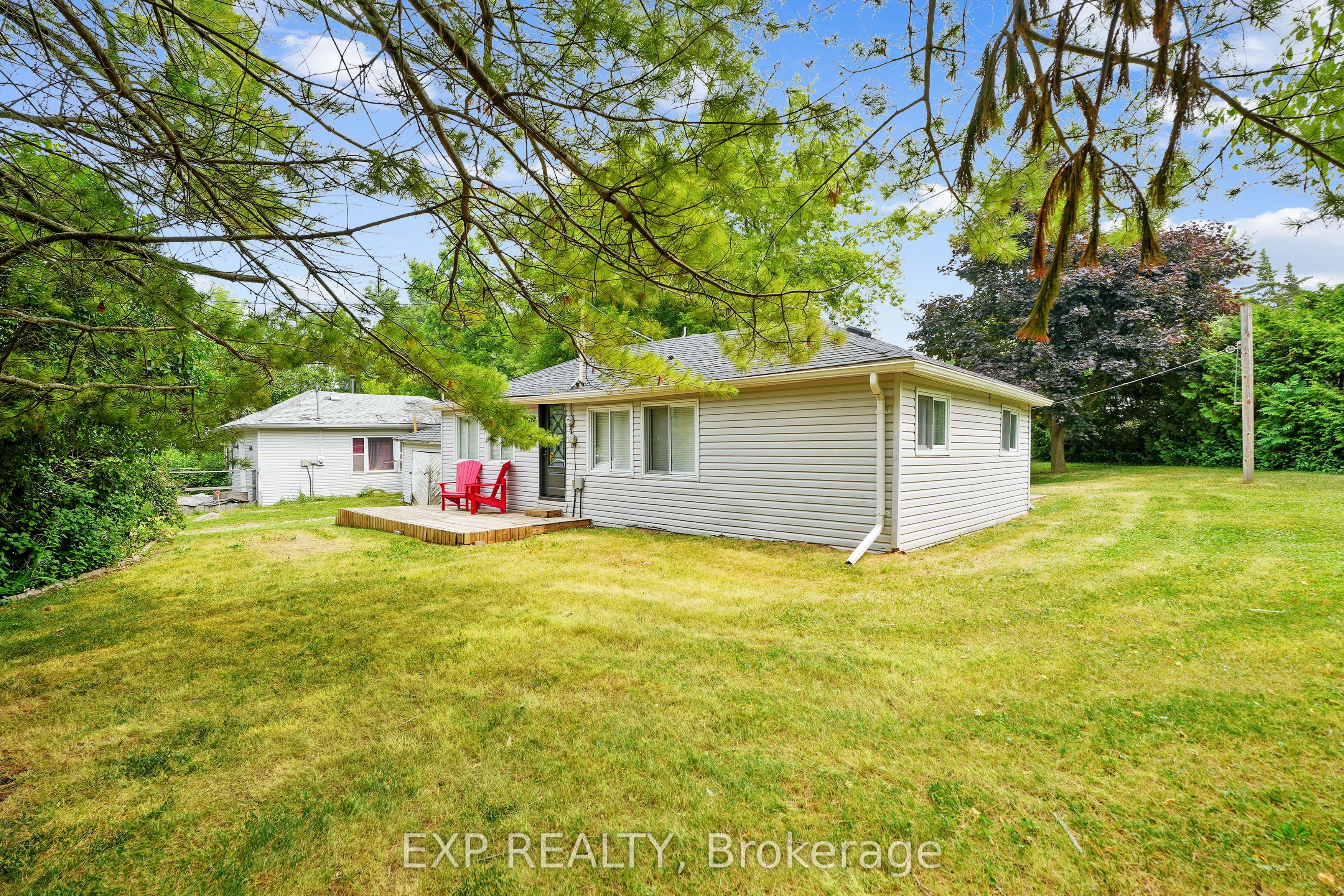 5421 Lakeshore Drive
