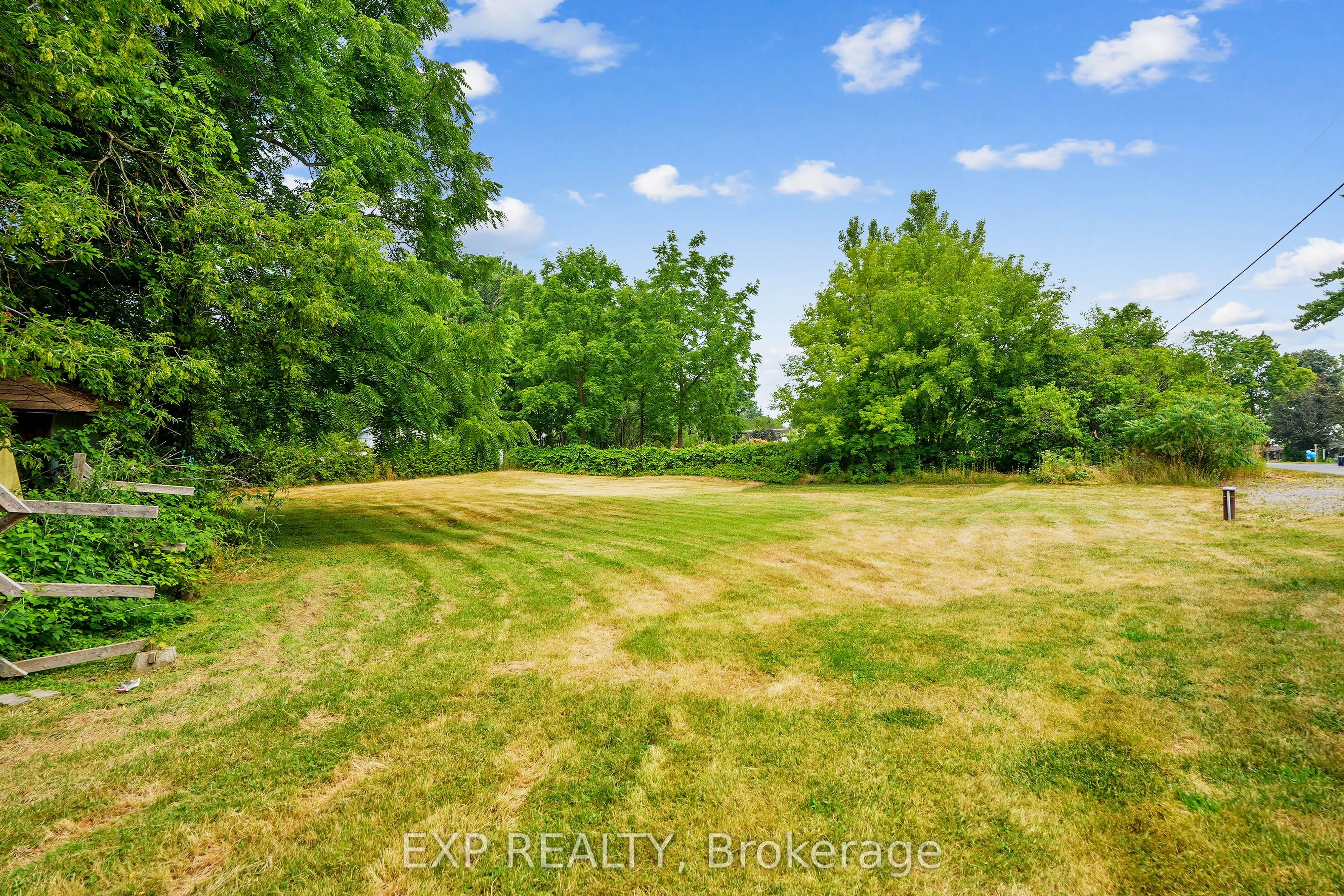 5421 Lakeshore Drive