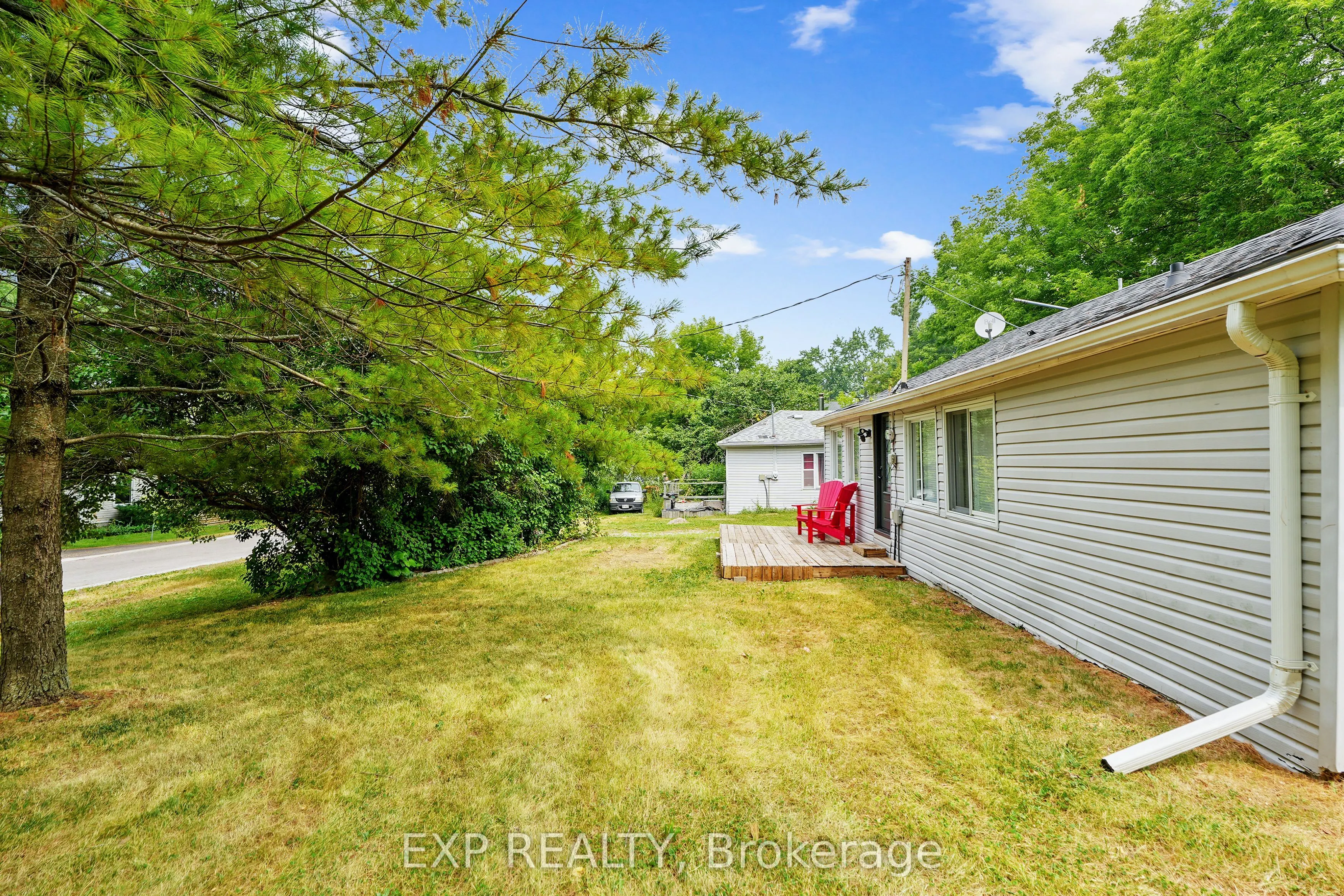 5421 Lakeshore Drive