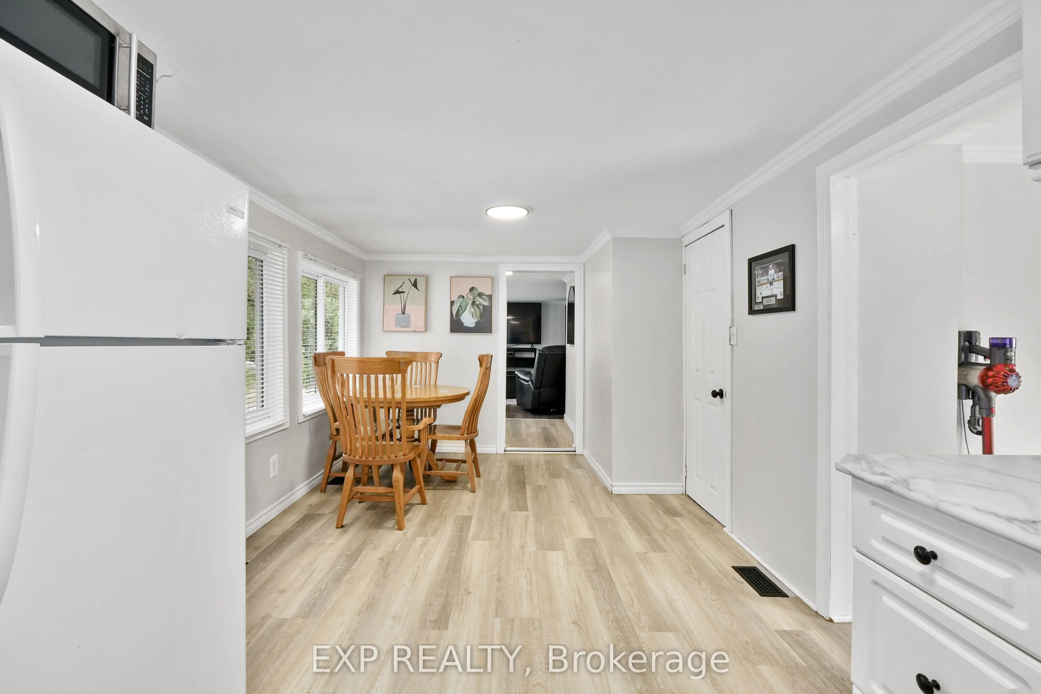 5421 Lakeshore Drive