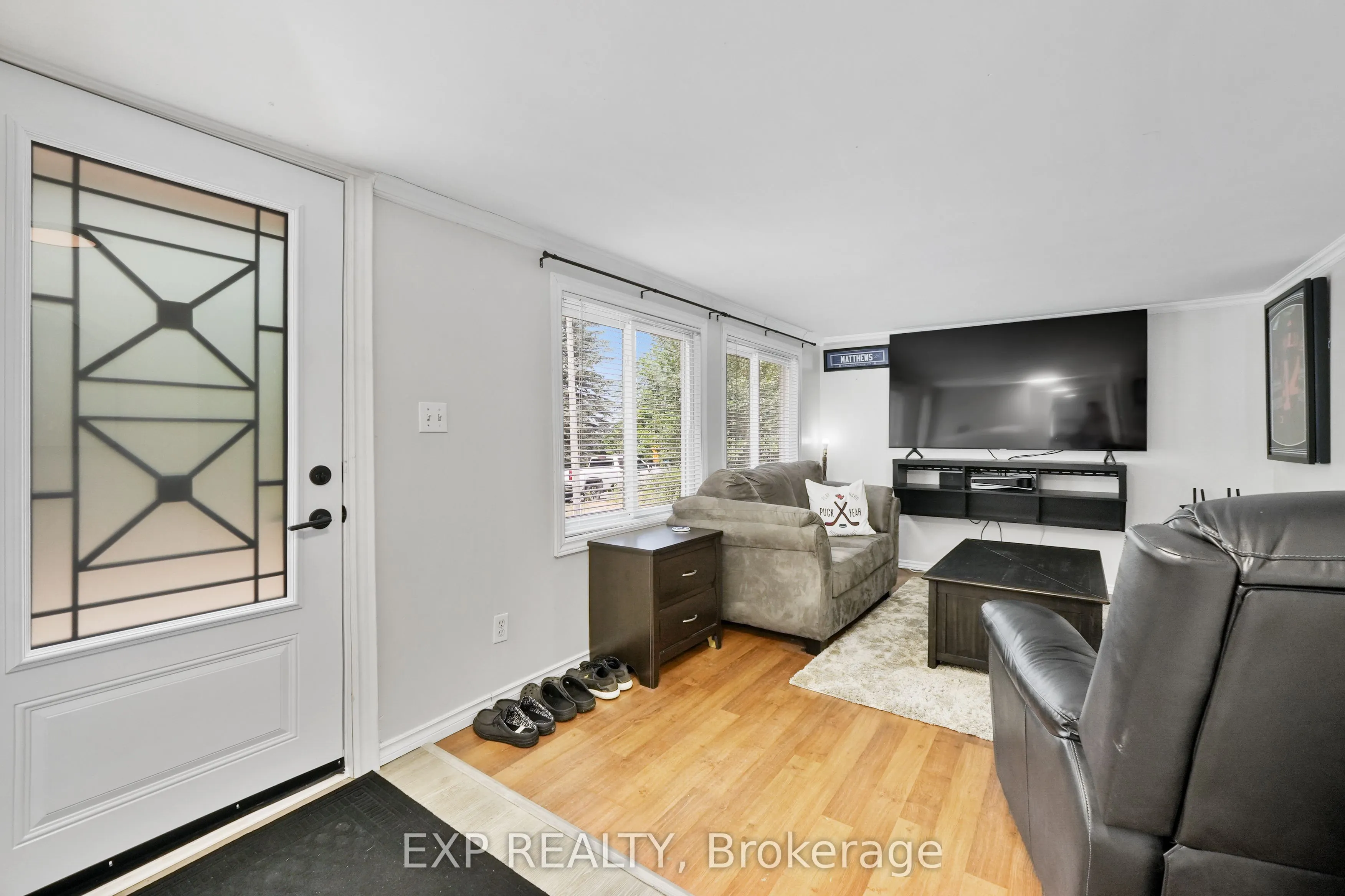 5421 Lakeshore Drive