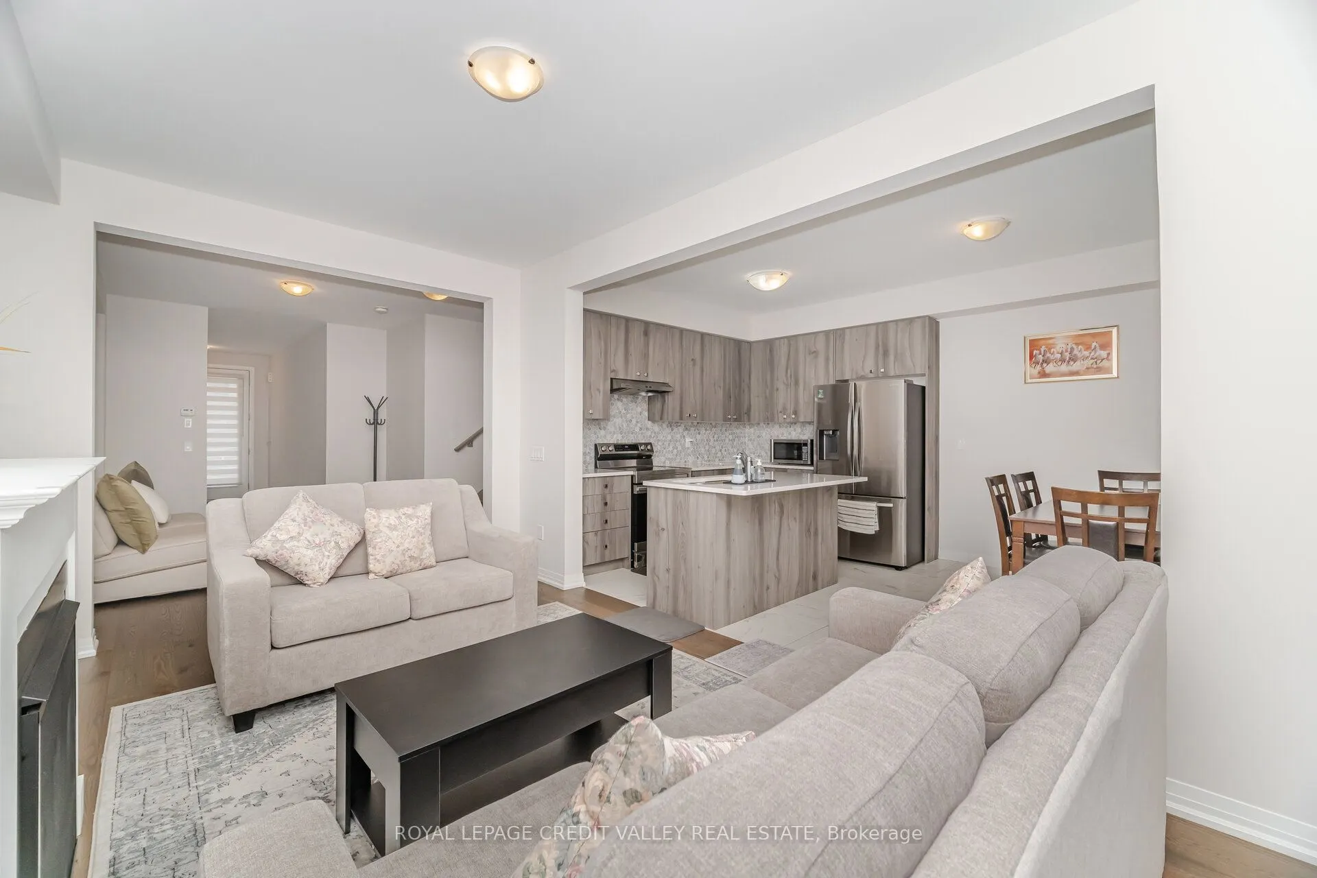 15 Weylie Street