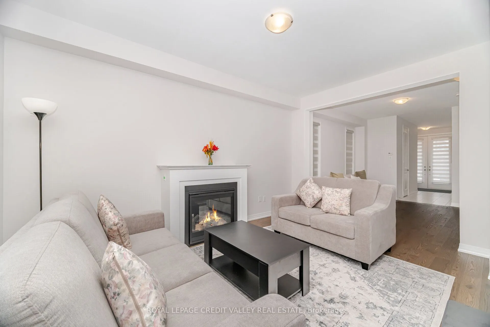 15 Weylie Street
