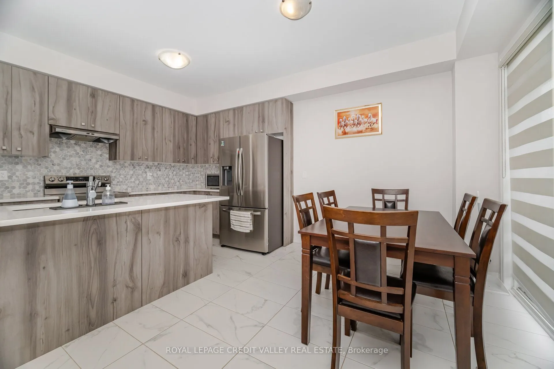 15 Weylie Street