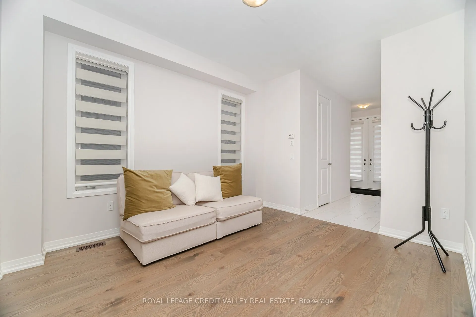 15 Weylie Street