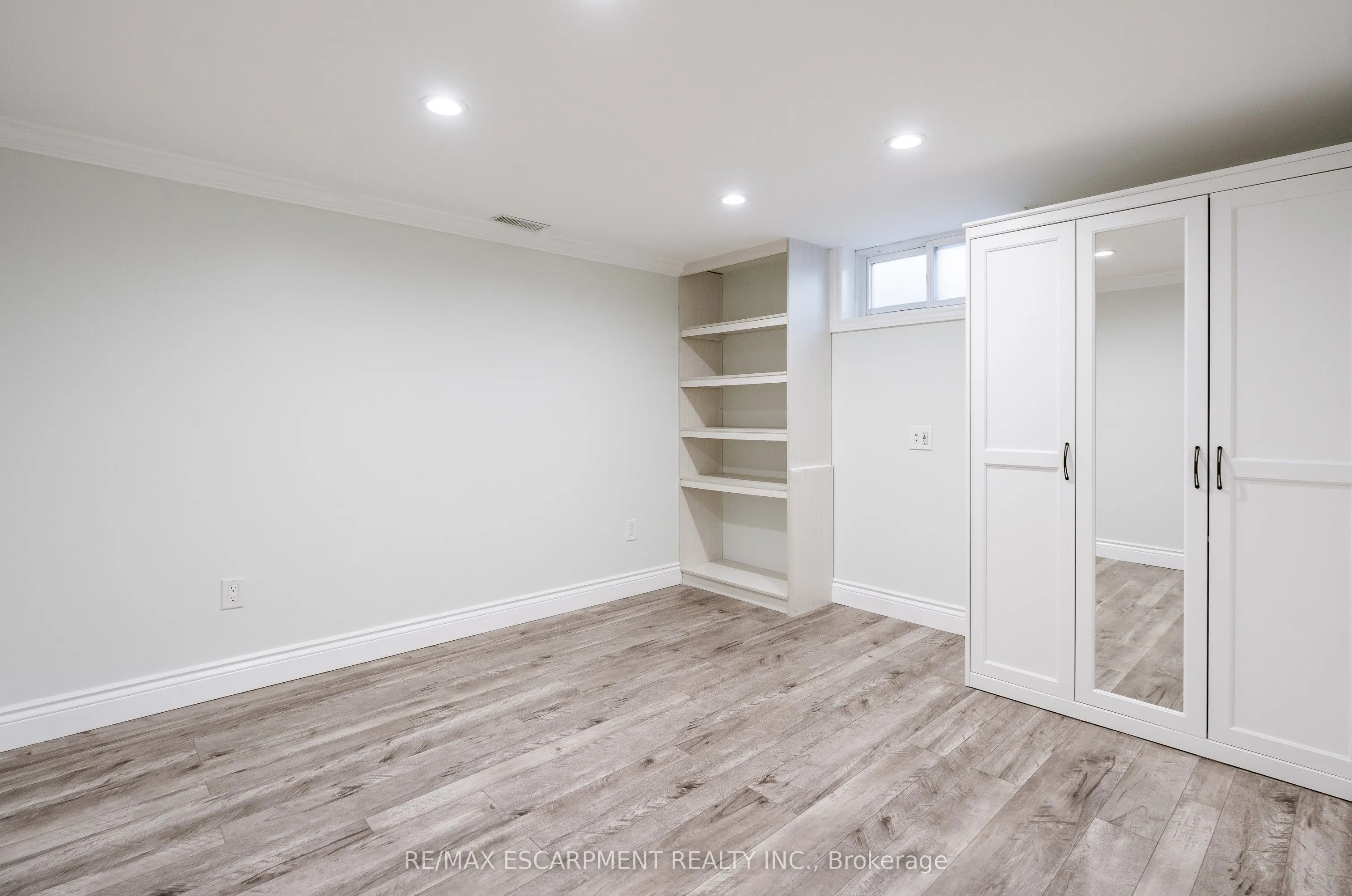 20 Glendale Road, #Lower