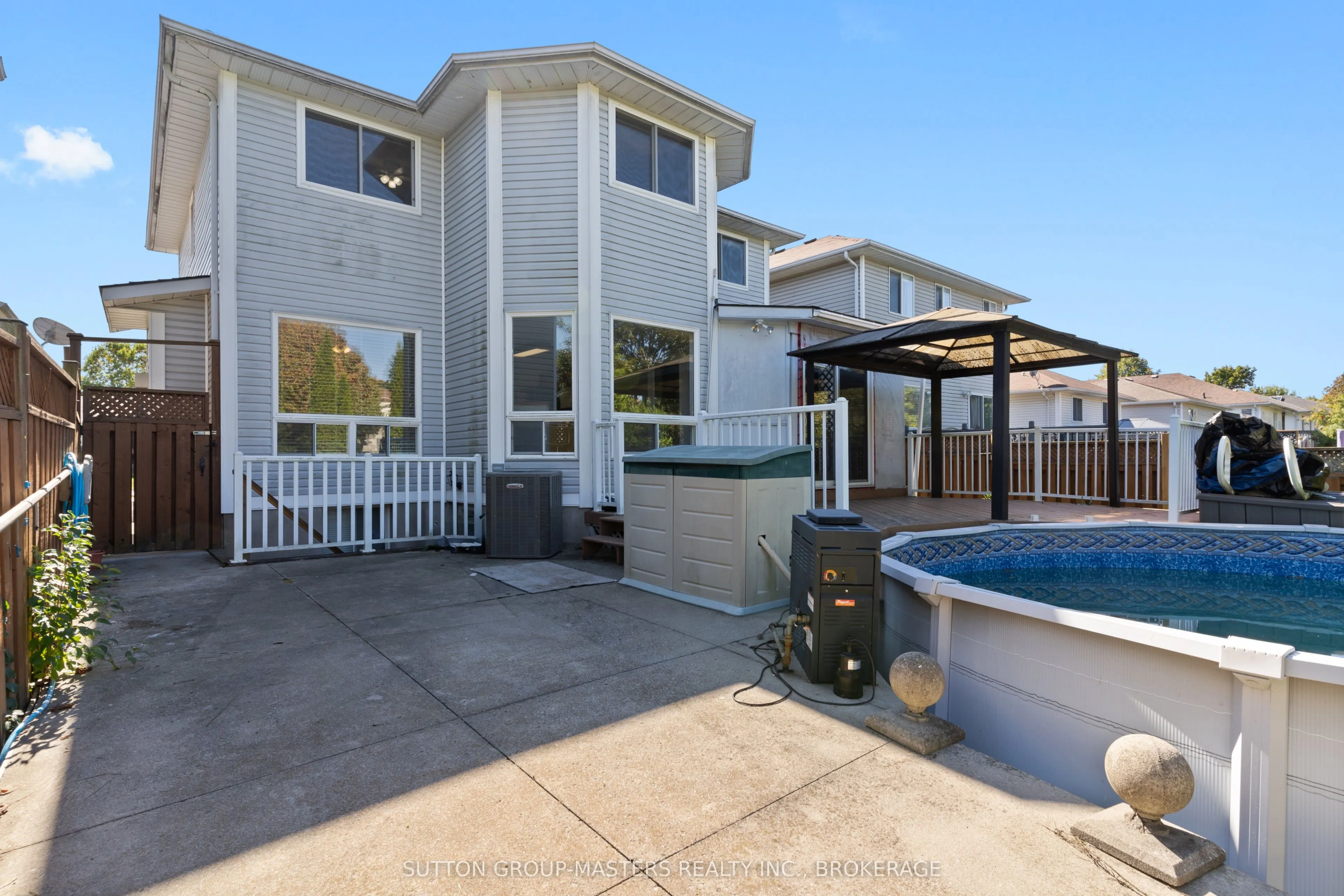 514 BARNSLEY Crescent
