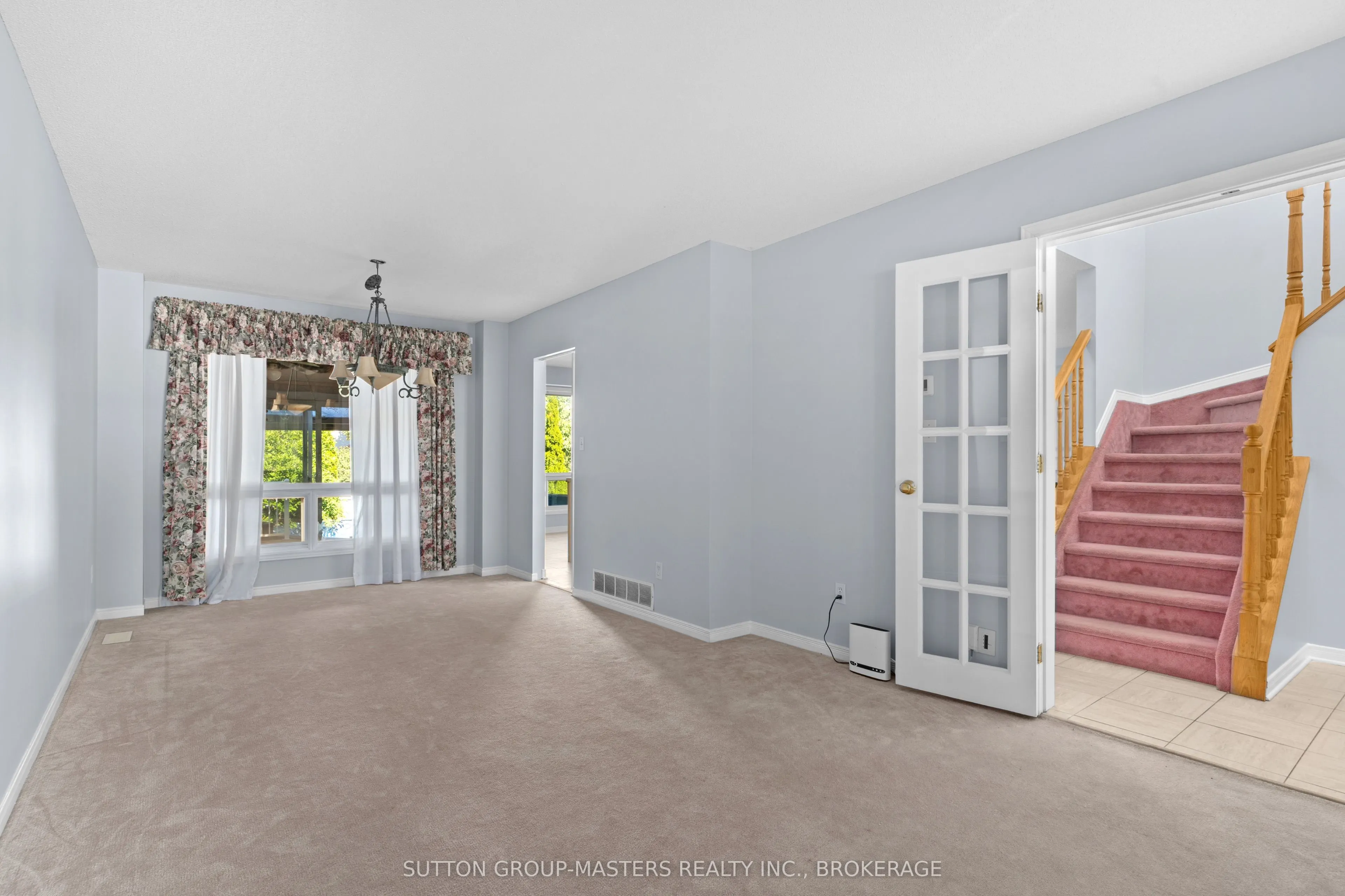 514 BARNSLEY Crescent